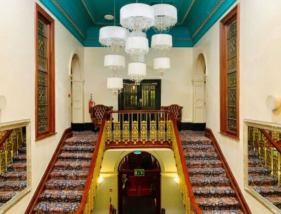 Trafford Hall Hotel - Photo2