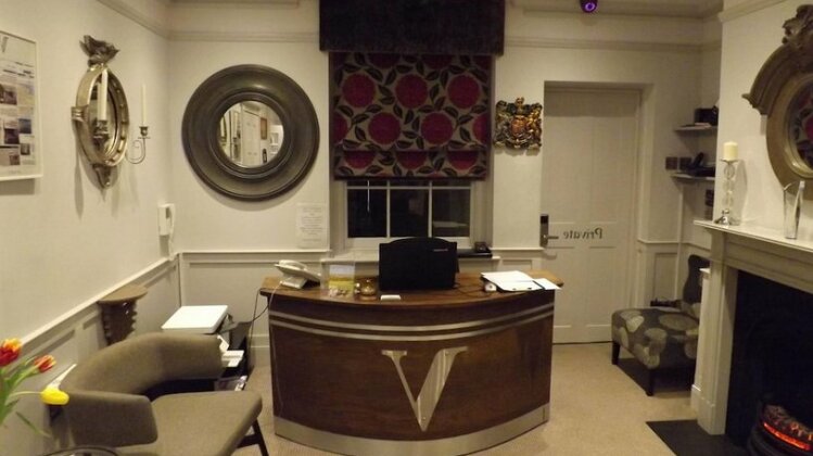 The Crescent Victoria Hotel - Photo3