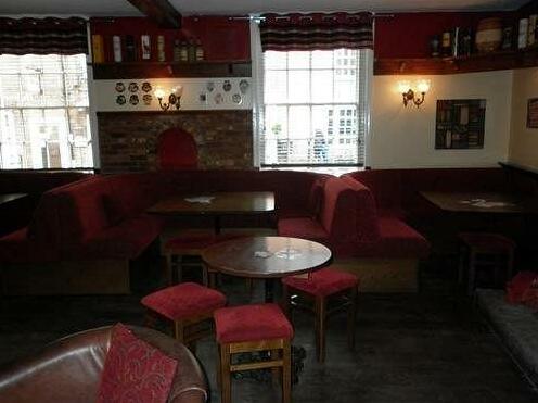 The Dixie Arms Hotel - Photo2