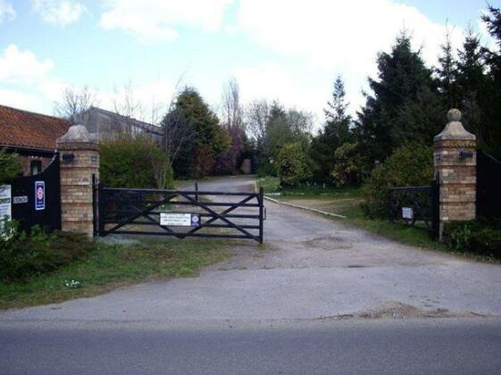 Low Farm Cottages - Photo2