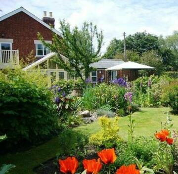 Weobley Cross Cottage Bed and Breakfast