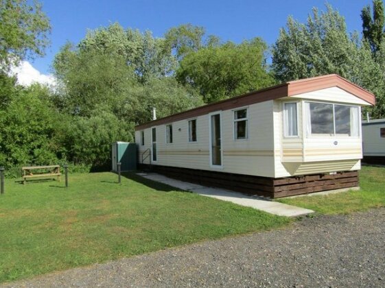 Fenlake holiday accommodation