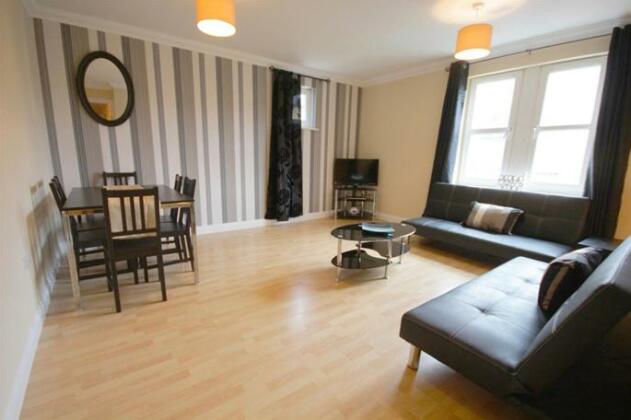 Prime Location Lets - Clarence House Serviced Apartments - Photo3