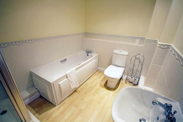 Prime Location Lets - Clarence House Serviced Apartments - Photo4