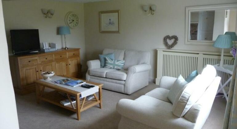 Birtles Farm Bed and Breakfast - Photo3