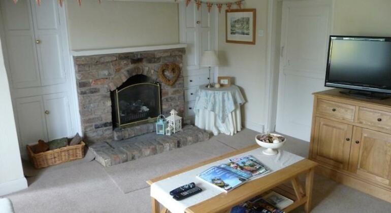 Birtles Farm Bed and Breakfast - Photo5