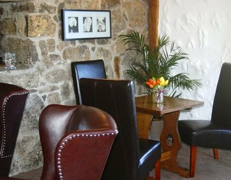 Ty Dderw Country Inn - Photo4