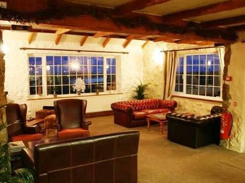 Ty Dderw Country Inn - Photo5