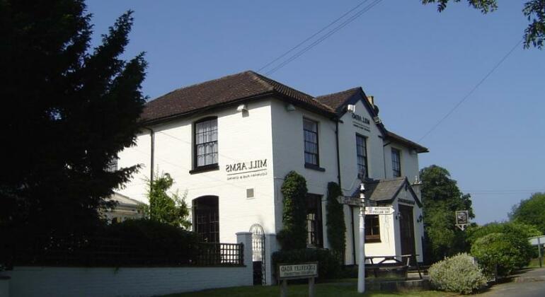The Mill Arms - Photo2