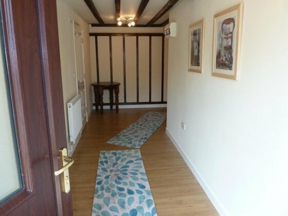 Vulcan Lodge Cottages - Photo2