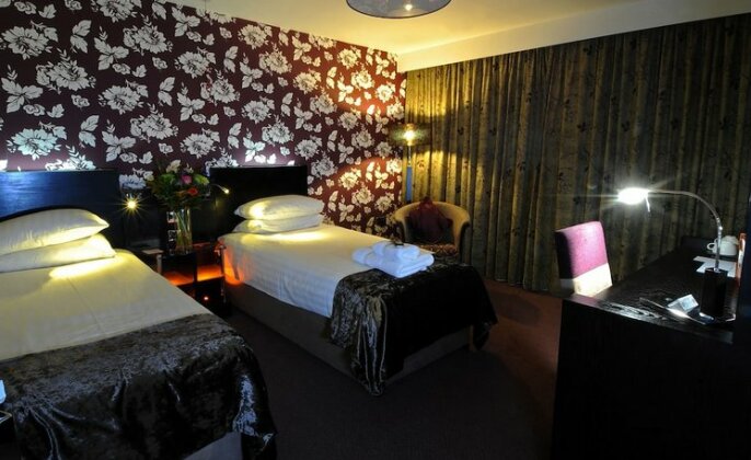 The BlueBell Hotel - Photo4