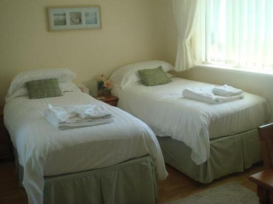 Watersedge Guest House - Photo3