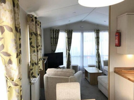 Luxury Caravan with Sea Views close to Beach - Photo2