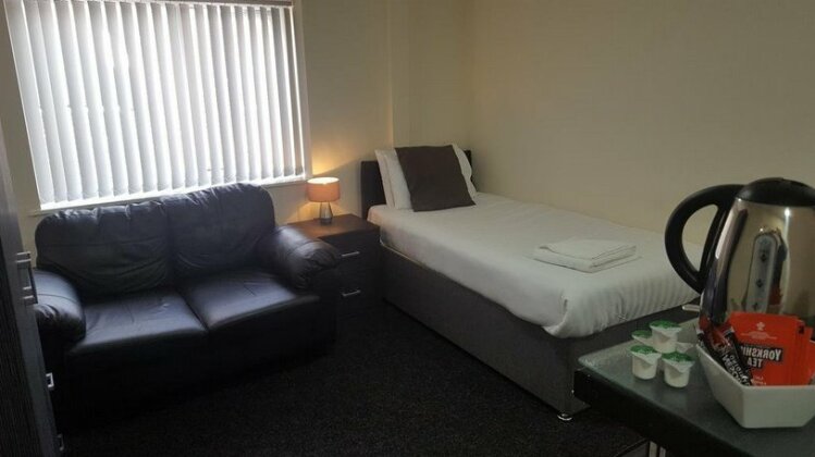 Lymedale Suites Stoke on Trent - Photo4