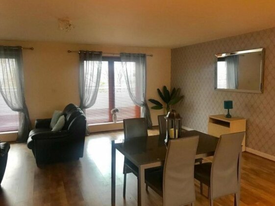 Exceptional three bedroom Quayside apartment - Photo2
