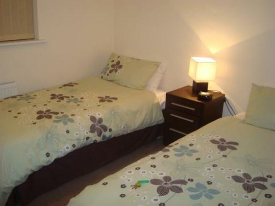 At Home in the City Apartment Newport Wales - Photo4