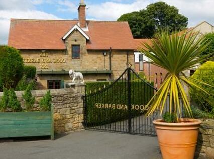 The Cook and Barker Inn - Photo3