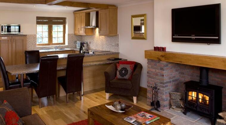 Red House Farm Cottages - Photo4