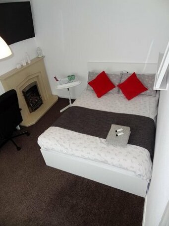 Double room in welcoming home - Photo2