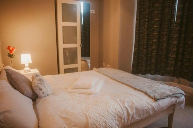 Luxurious Nottingham Apt With Parking 10 mins from City Centre - Photo5