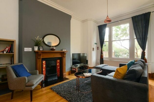 The Wiverton - Charming Apartment - Photo5