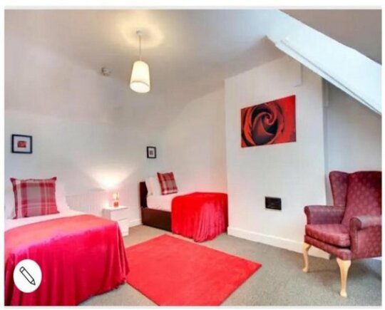Your Nottingham Vacation/Business Apartment with Parking