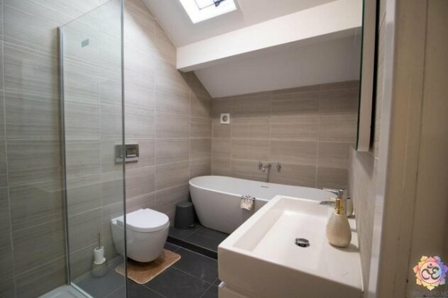Om Ormskirk apartment - Photo3