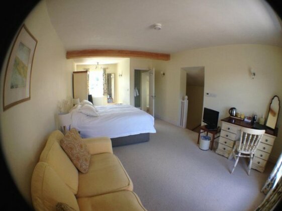 Over Bed and Breakfast - Photo3
