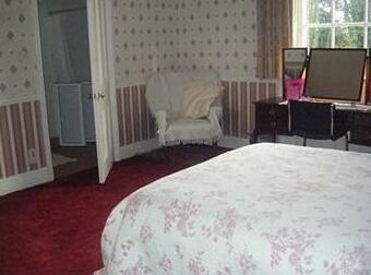Overseale House Bed and Breakfast Swadlincote - Photo2