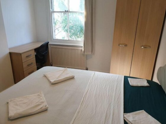 3 Bedroom House In Central Oxford - Photo4