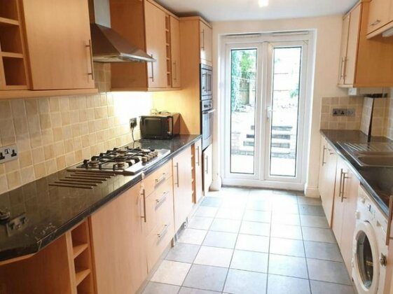 3 Bedroom House In Central Oxford - Photo5
