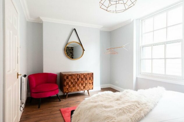 The Old Station House - Stylish & Central 2bdr Apartment - Photo4