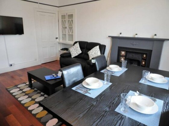 4 Bed Apartment Paisley - Near Gla Airport - Photo3