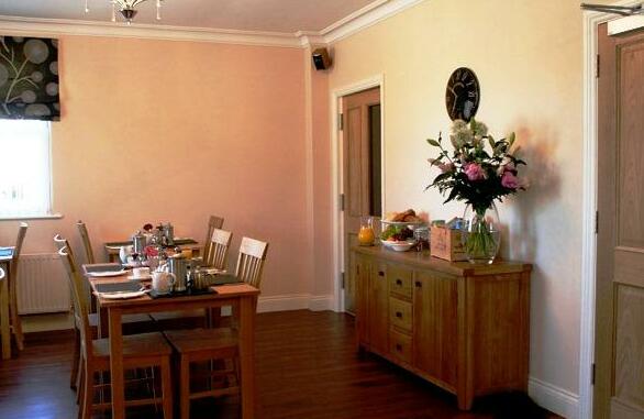 Ashberry Guest House - Photo4