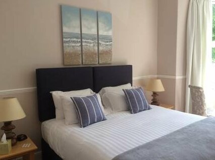 Elmsdale Guest House - Photo3
