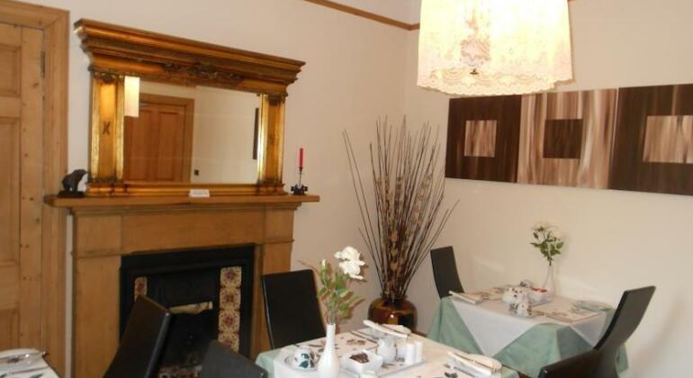 Willow House Bed and Breakfast Perth Scotland - Photo4