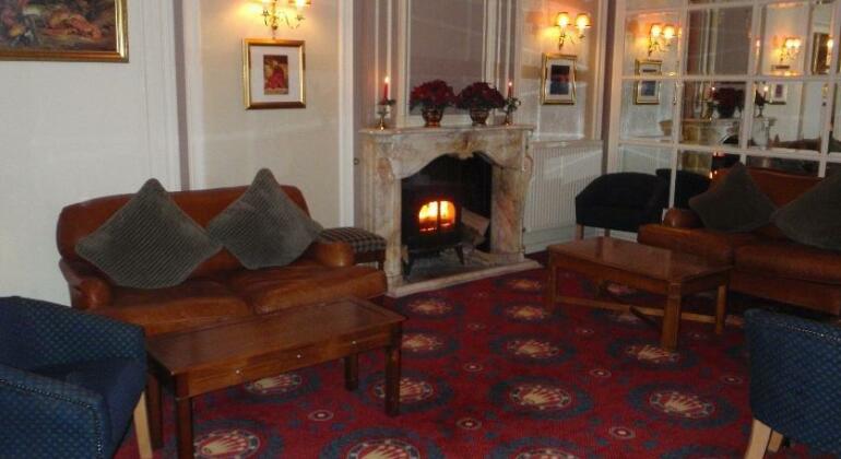 Pine Trees Hotel Pitlochry - Photo4