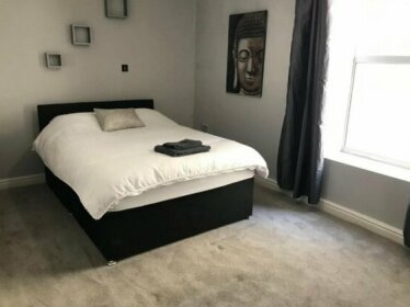 Studio Flat with Parking near City Centre