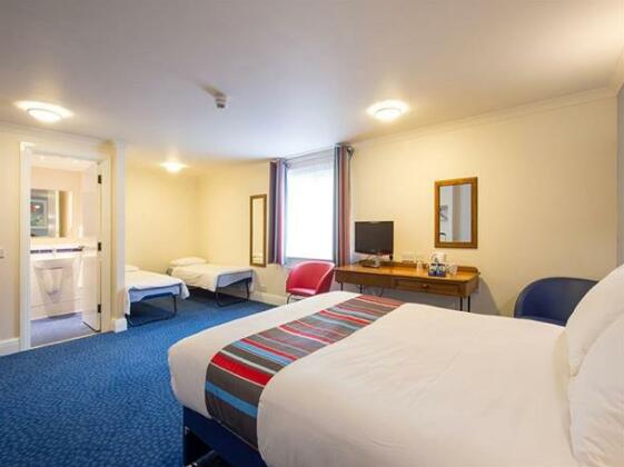 Travelodge Plymouth Derriford - Photo4