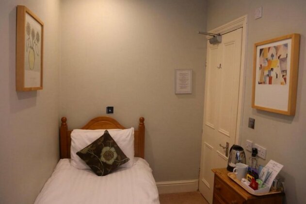 Penryn House - Photo2