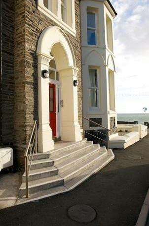 Bay View Apartments Port Erin