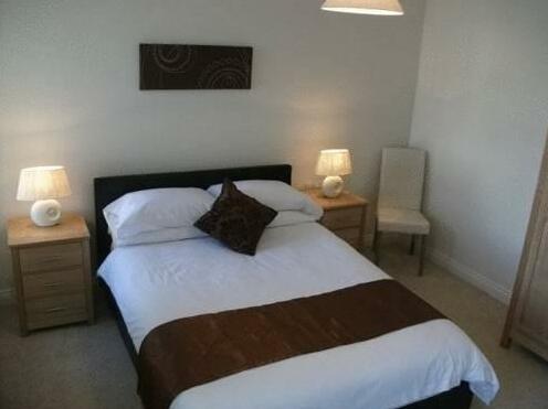Falcon's Nest Self Catering Apartments - Photo3