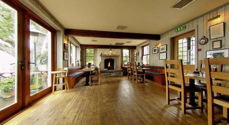 The Lake Of Menteith Hotel - Photo4