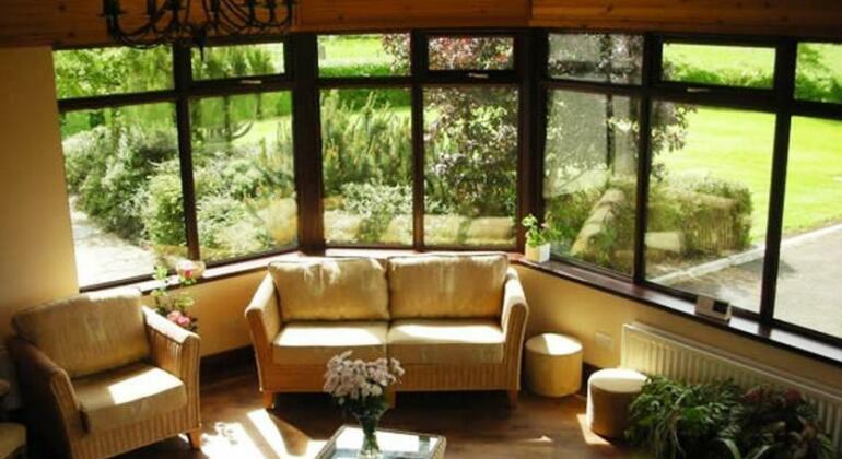 Brown's Country House Bed and Breakfast - Photo2