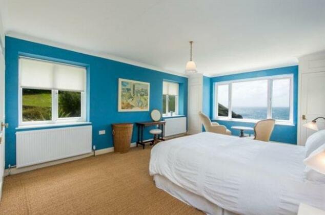 The Portloe Boathouse - Photo3