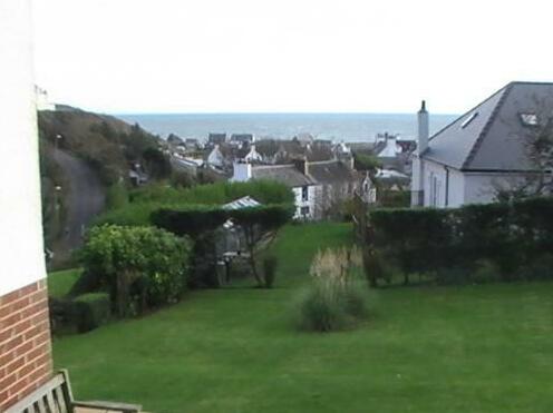 Blinkbonnie Guest House - Photo2