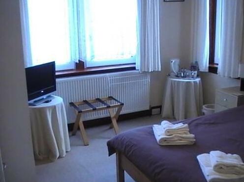 Blinkbonnie Guest House - Photo4