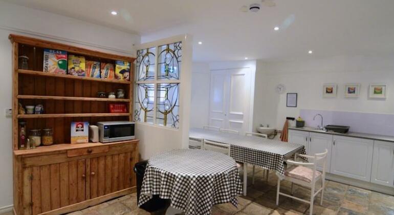 Portrush Townhouse Boutique Hostel - Photo4