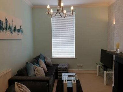 Higher Living - Professional Southsea Apartment - Photo3