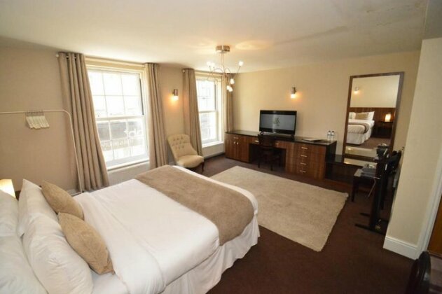 F G Hotels - Cannon Street - Photo2